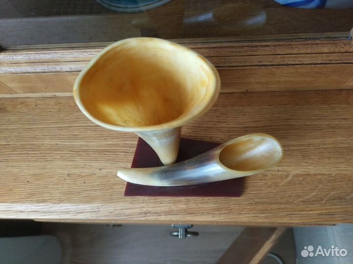 Сувенир-подставка из натурального рога