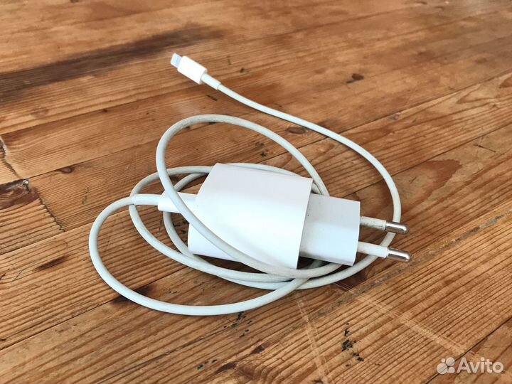 Зарядка на iPhone