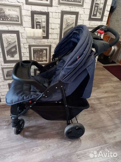 Коляска Rich family