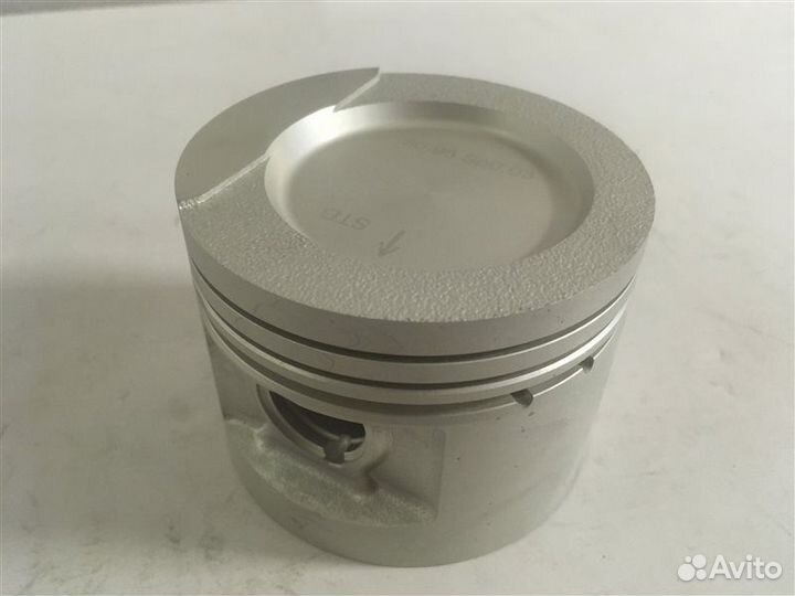 Поршень двигателя 107A618