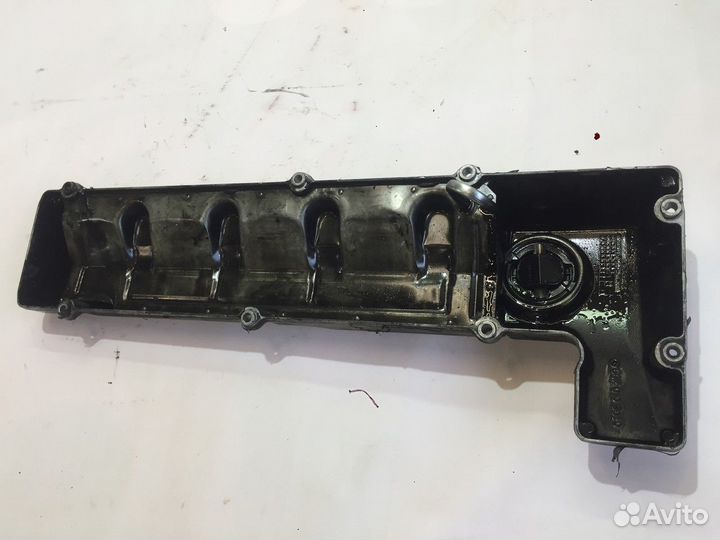 Крышка головки блока (клапанная)
