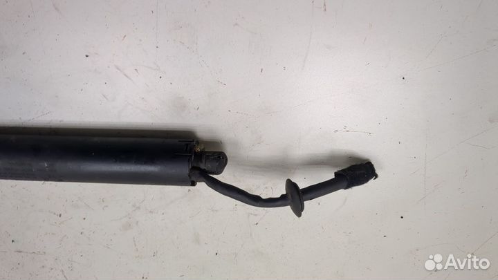 Амортизатор крышки багажника Land Rover Discovery Sport 2014, 2014