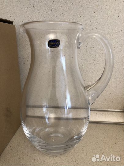 Кувшины и графины