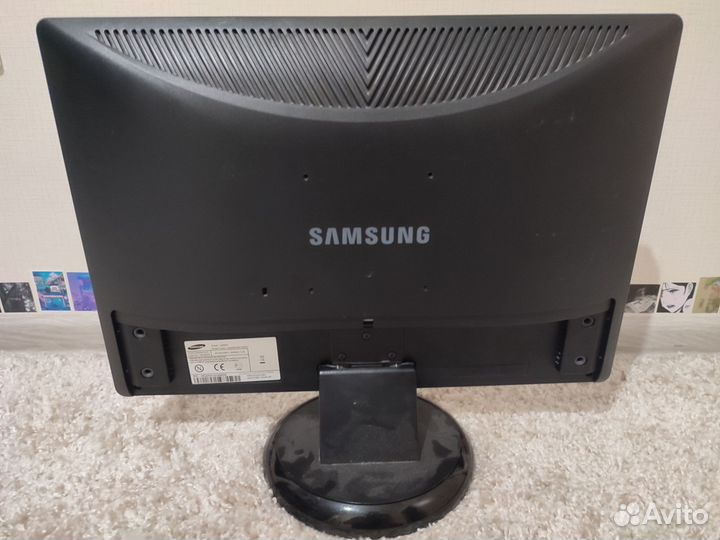 Монитор Samsung LS 22