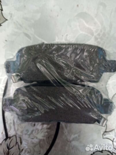 Тормозные колодки задние Nissan Juke