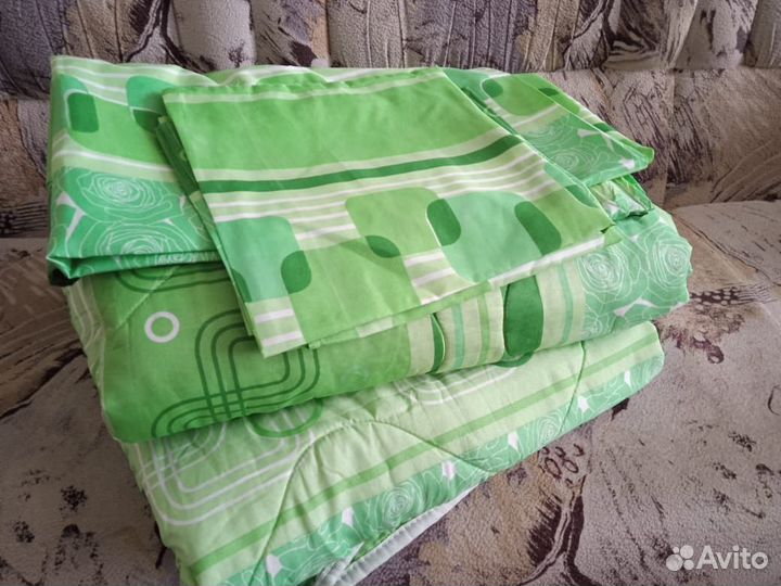 Одеяло 1,5спальное новое
