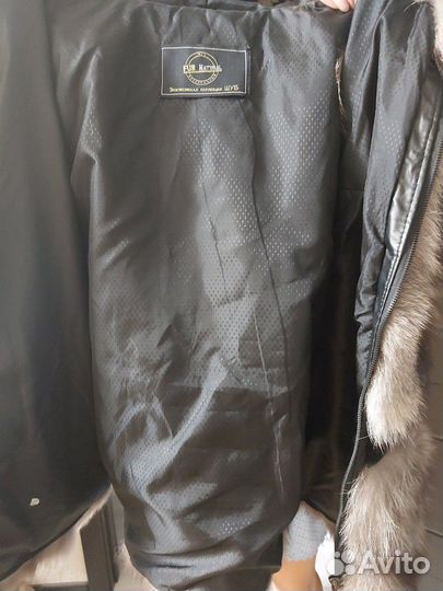 Меховая жилетка из песца в хорошем состоянии