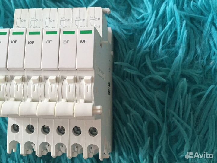 Дополнительное устройство сигнализации Schneider