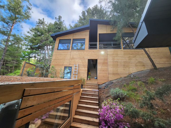 Дом 93 м² на участке 1,5 сот.