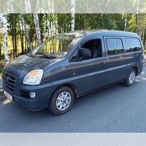 Hyundai H-1 2.5 MT, 2006, 421 000 км, с пробегом, цена 750 000 руб.