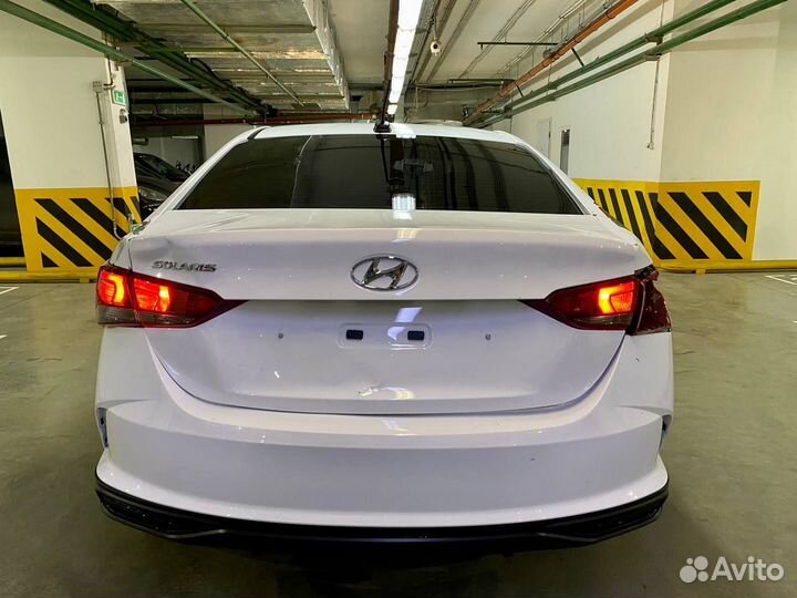 Hyundai Solaris 1.6 МТ, 2022, битый, 39 047 км