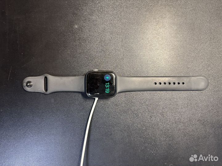 Apple watch series 5 44mm