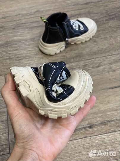 Ботинки осенние