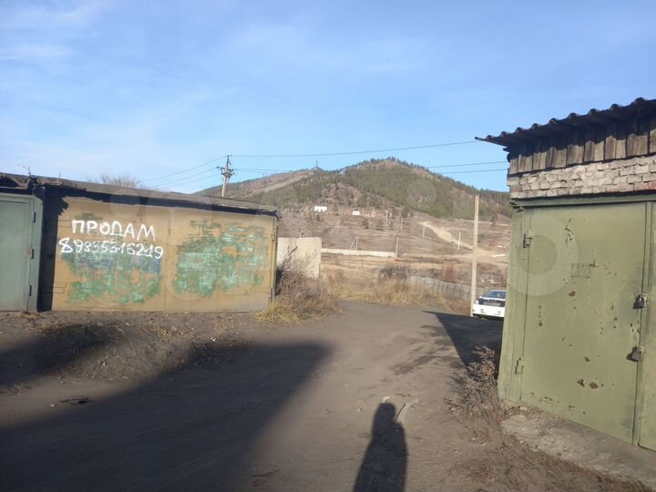 Гараж, > 30 м²