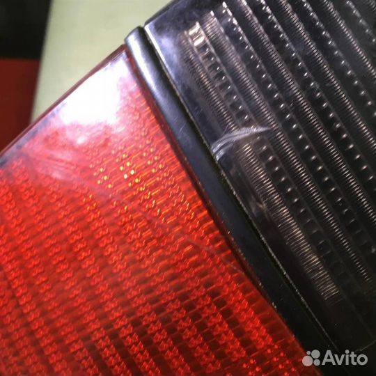 Фонарь задний наружный левый Фольксваген Гольф 3