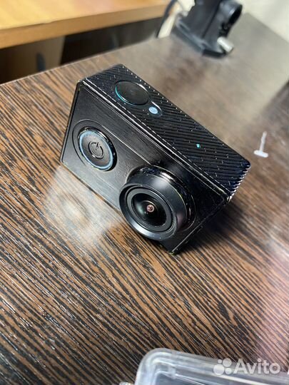 Экшн камера xiaomi yi