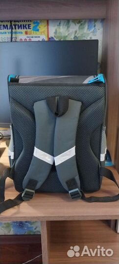 Школьный рюкзак