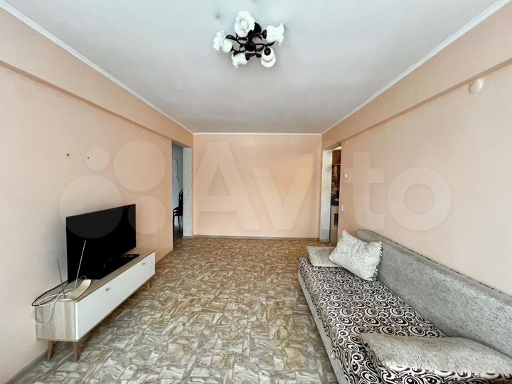 2-к. квартира, 48 м², 3/5 эт.