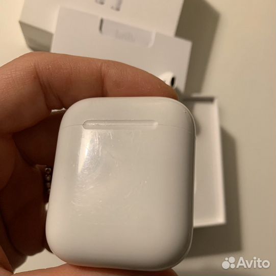 Кейс для airpods и 1 наушник