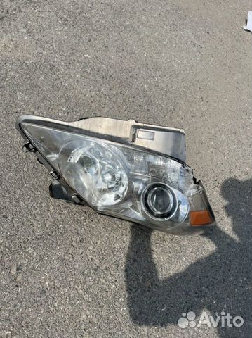 Правая фара Lexus 570 2011год