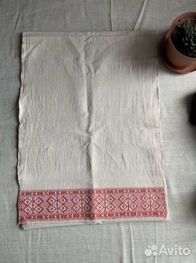 Подзор старинный на кровать