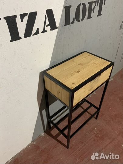 Консоль лофт