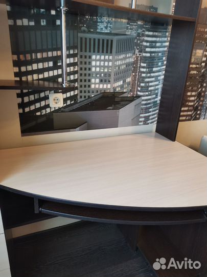 Компьютерный стол