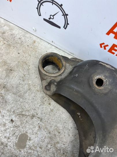 Балка подмоторная Toyota Avensis 2009