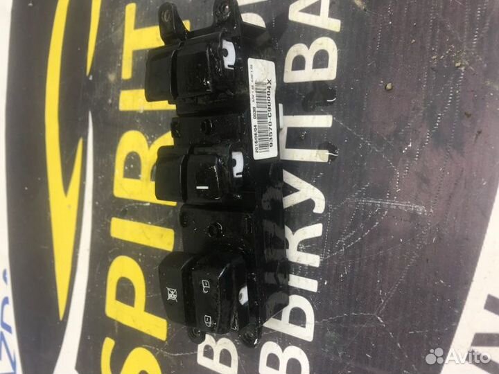 Блок управления стеклоподъемниками Hyundai Creta 1