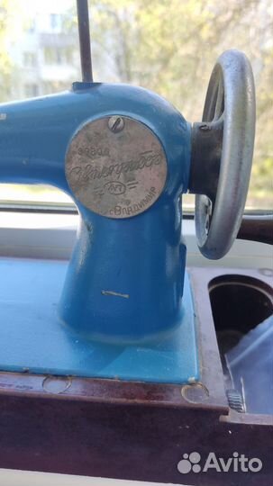 Детская швейная машинка СССР