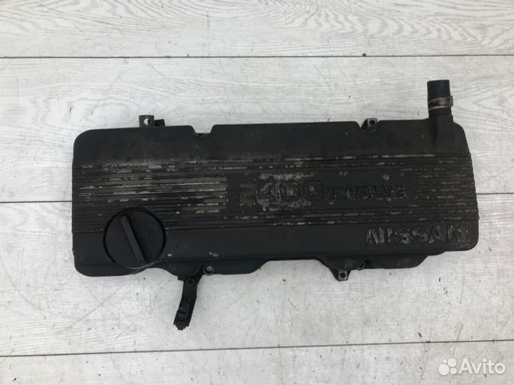 Клапанная крышка Nissan Terrano R20 KA24E 1995