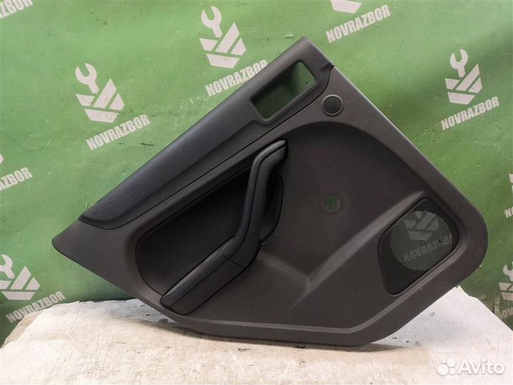 Обшивка двери комплект Форд Фокус 2