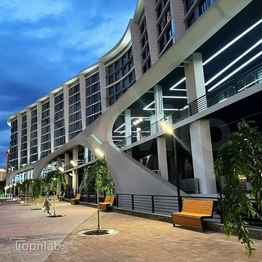 4-к. квартира, 117,2 м², 1/10 эт.