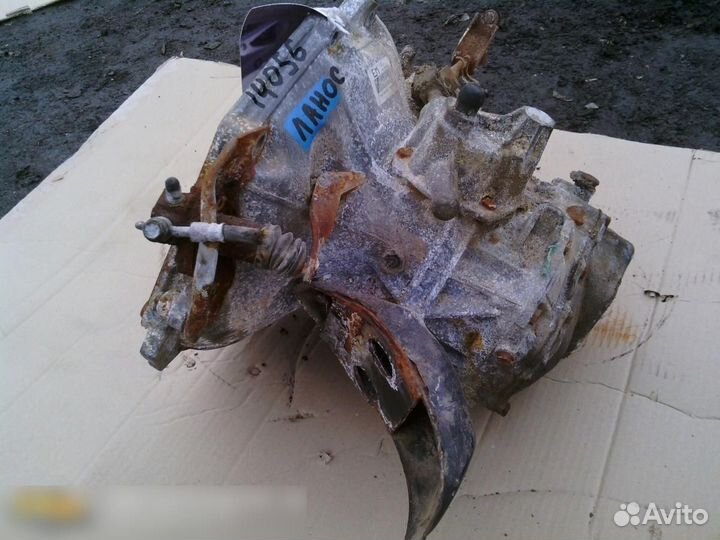 МКПП (механическая коробка переключения передач) C