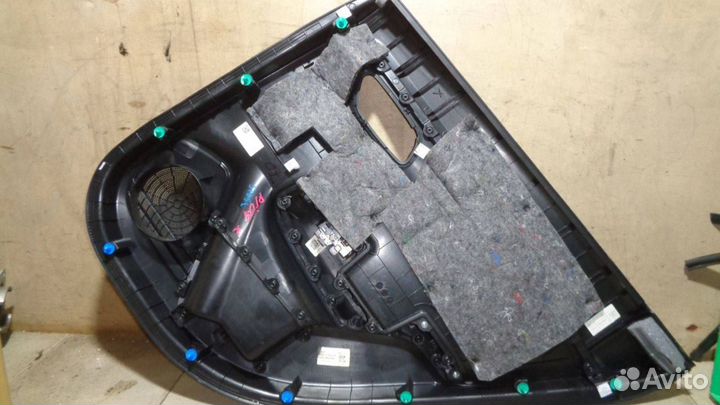 Обшивка двери задней левой Kia RIO 4 (YB)