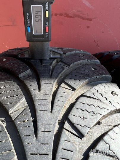 Goodyear UltraGrip Extreme 185/65 R15 88T