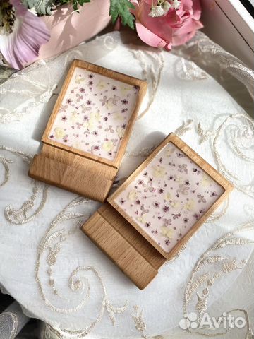 Подставка для телефона из дерева