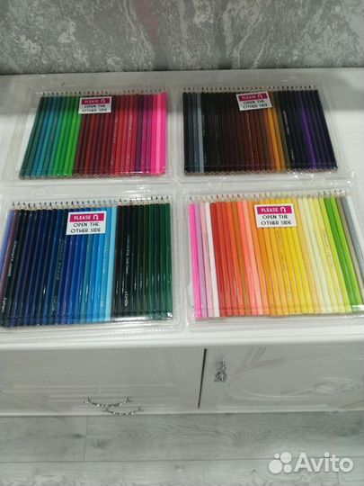 Набор цветных карандашей