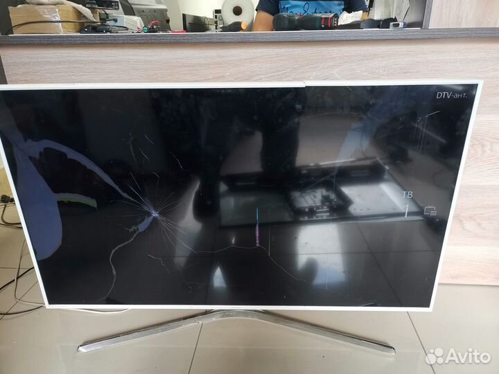 Телевизор Samsung UE48J5510 (Разбор)(По запчастям)