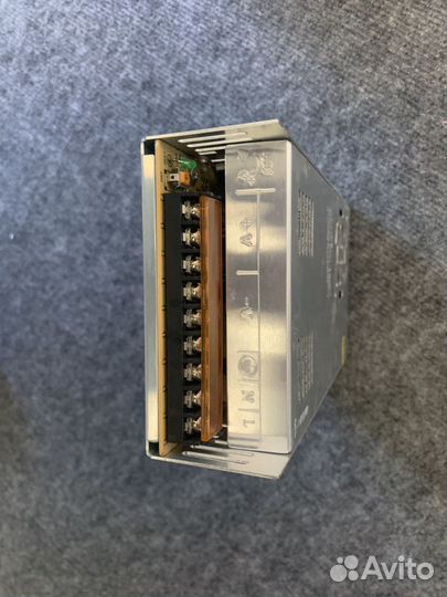 Блок питания 5 вольт 12 ампер (новый)