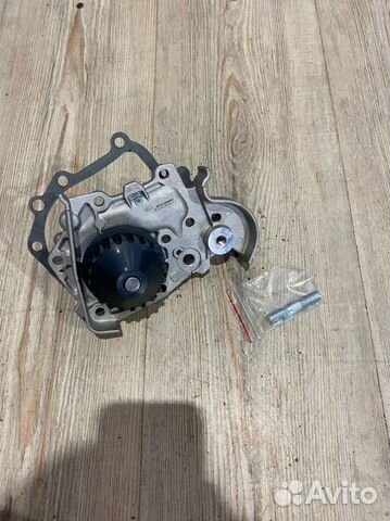 Помпа водяной насос Renault logan