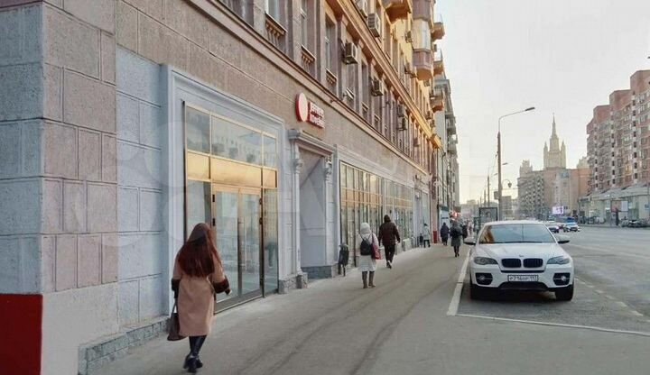 Аренда торгового помещения 189.5 м2