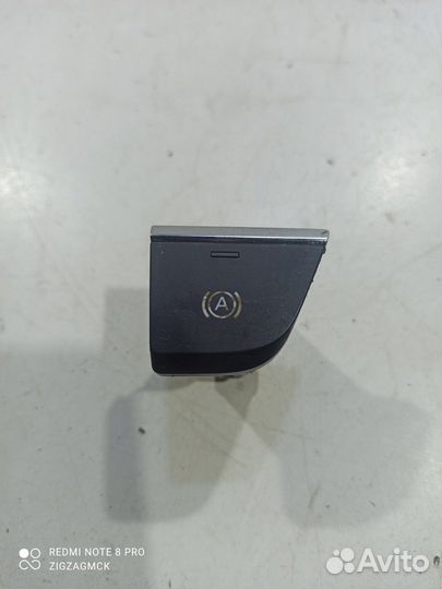 Кнопка функции Auto-Hold (Audi Q5 Sportback FY)