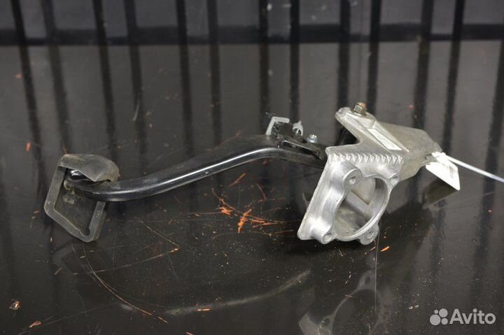 Педаль тормоза Land Rover Range Rover L322