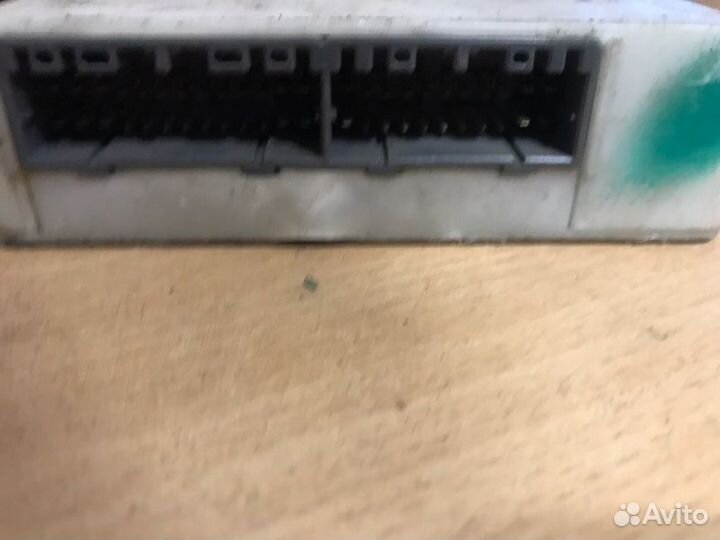 Блок управления двс Honda Life