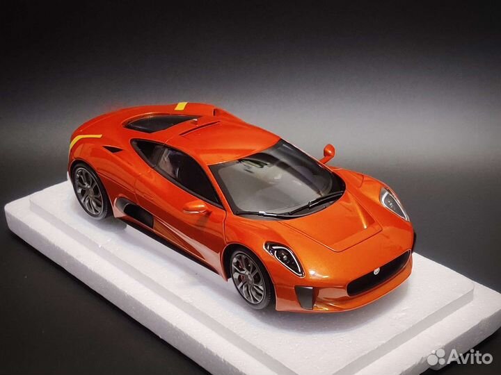 Jaguar C-X75 1:18 Almost Real