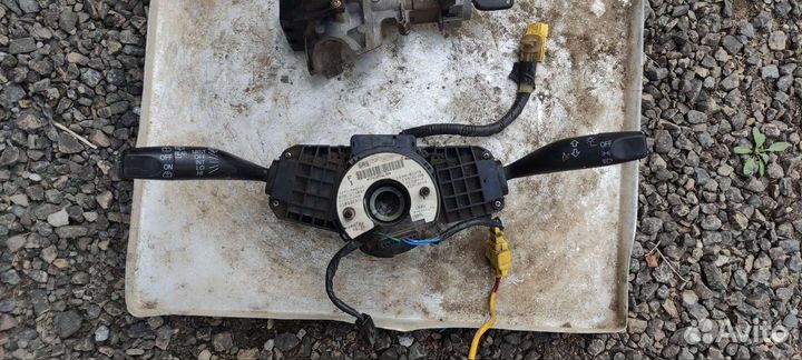Подрулевой переключатель honda