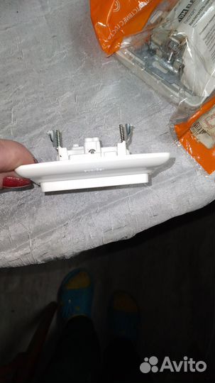 Выключатель скрытый новый