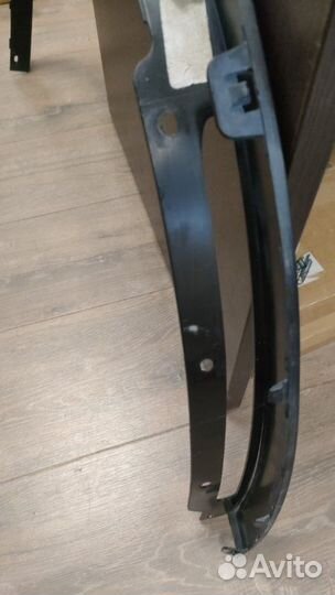 Накладка колесной арки передняя левая Bmw X5 50Ix