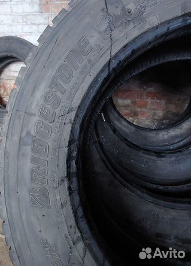 Bridgestone 295 60 r22.5